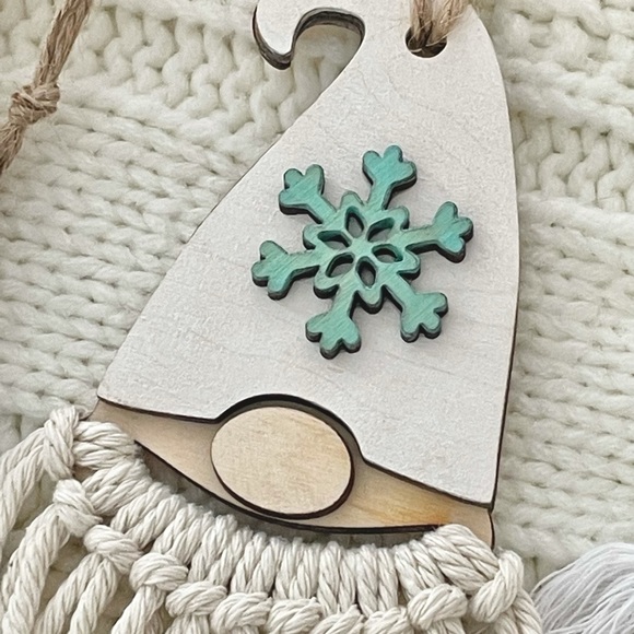 Set of four Macrame Gnome wood Ornaments - Picture 6 of 13